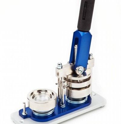 Taller Con Chapas Personalizadas - LA AGRUPACIÓN, ASOCIACIÓN INFANTIL Y JUVENIL