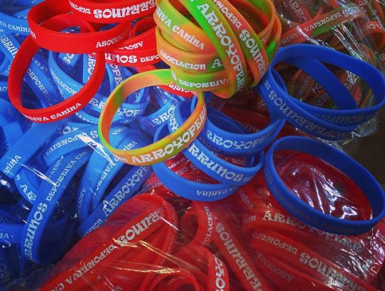 Pulseras personalizadas a todo color para bodas, eventos y fiestas